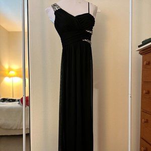 Long, black formal dress. Size 1/2